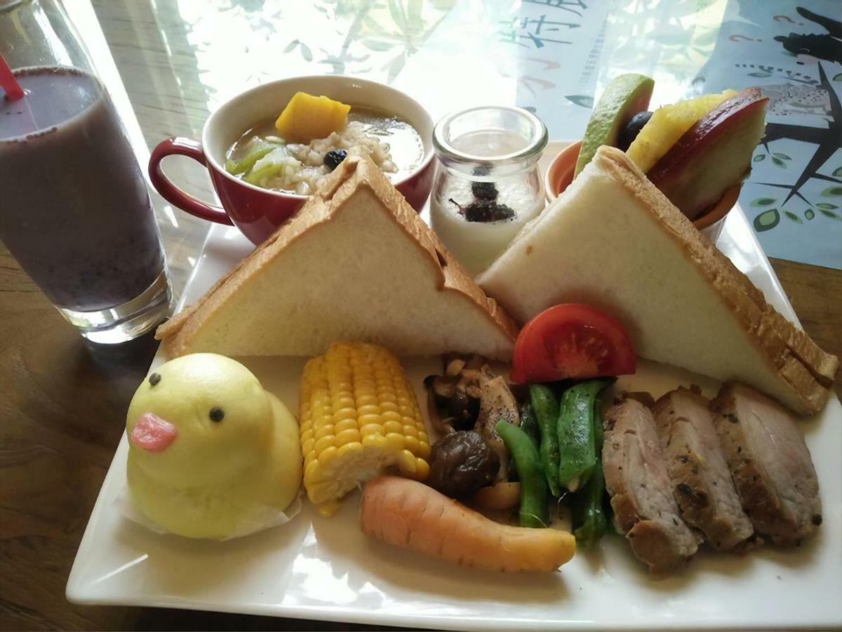 依比鴨鴨水岸會館 Ducking House Bed & Breakfast Руисуи Екстериор снимка